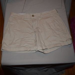 Cute size 6 Old Navy Beige Shorts